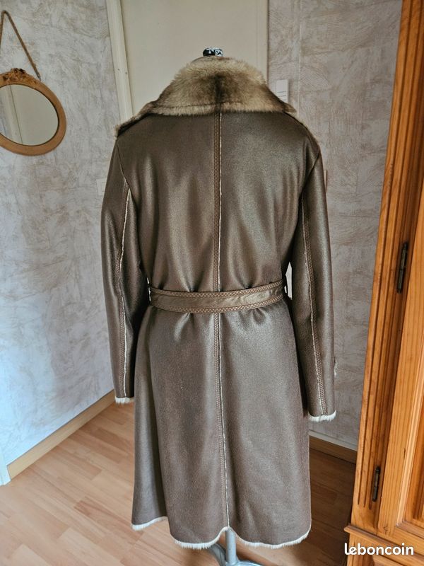 Manteau long marron T 40 et dieu créa la femme (image 2)