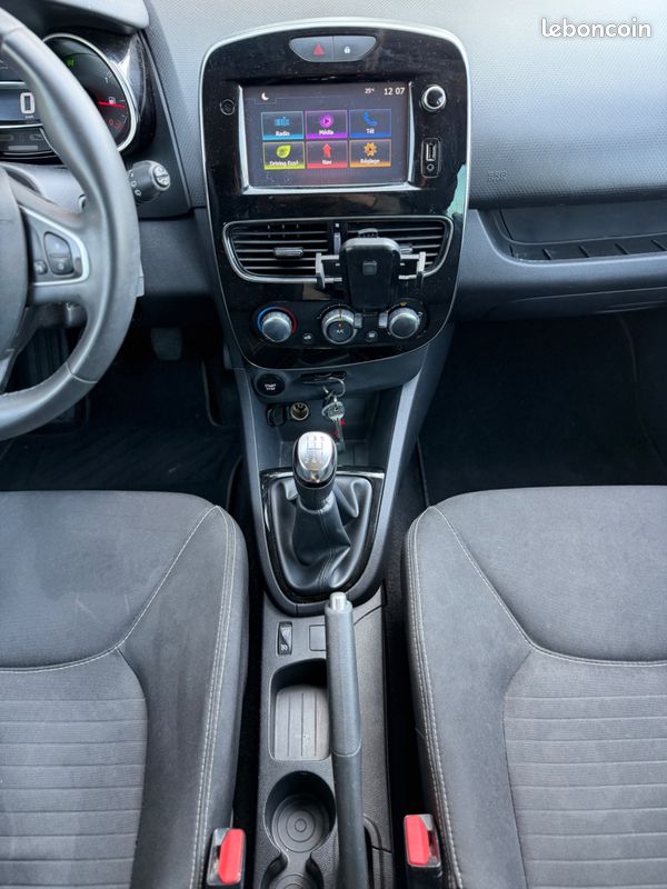RENAULT CLIO 1.2 75 LIMITED COURROIE OK/ ENTRETIEN Ok (image 27)