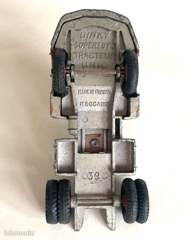 Une Voiture, Une Miniature : Unic Porte Voitures Boilot Dinky Toys