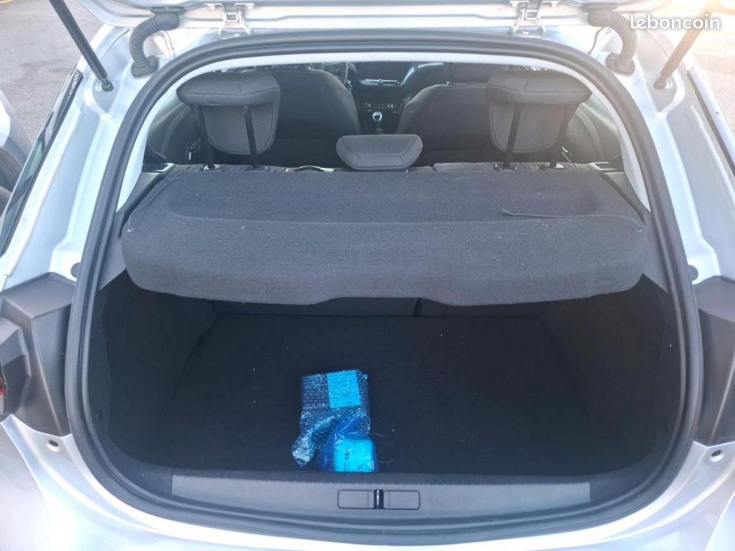 OPEL CORSA 1.2i - 75 F Elegance Business + GPS + Car Play + Regul (image 9)