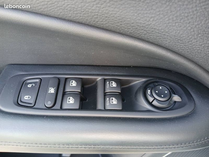 Jeep Compass 1.3 GSE T4 130ch Brooklyn Edition 4x2 (image 10)