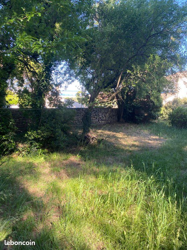 Terrain constructible 451m2 sur Vedene · à Vedène · 139 810 €