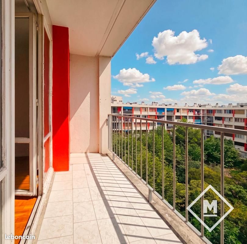 Appartement 3 pièces 65 m² · à Marseille · 65 m² · 70 000 €