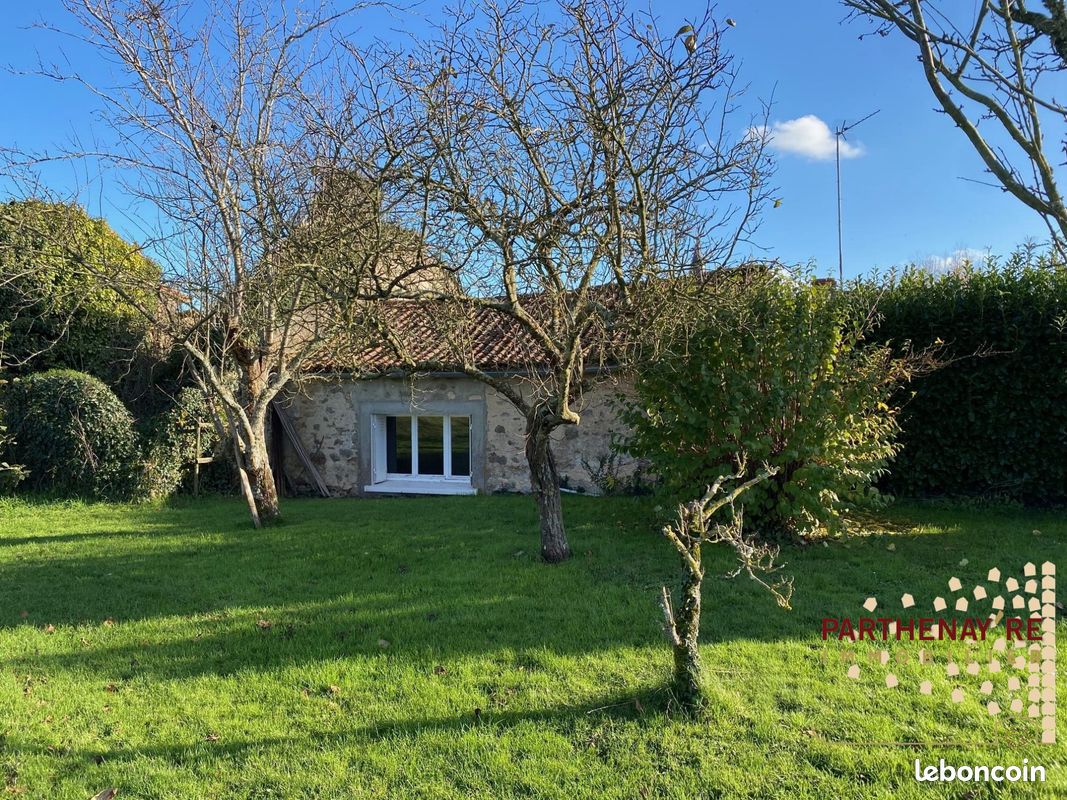 Maison 5 pièces 101 m² · à Saurais · 101 m² · 79 000 €
