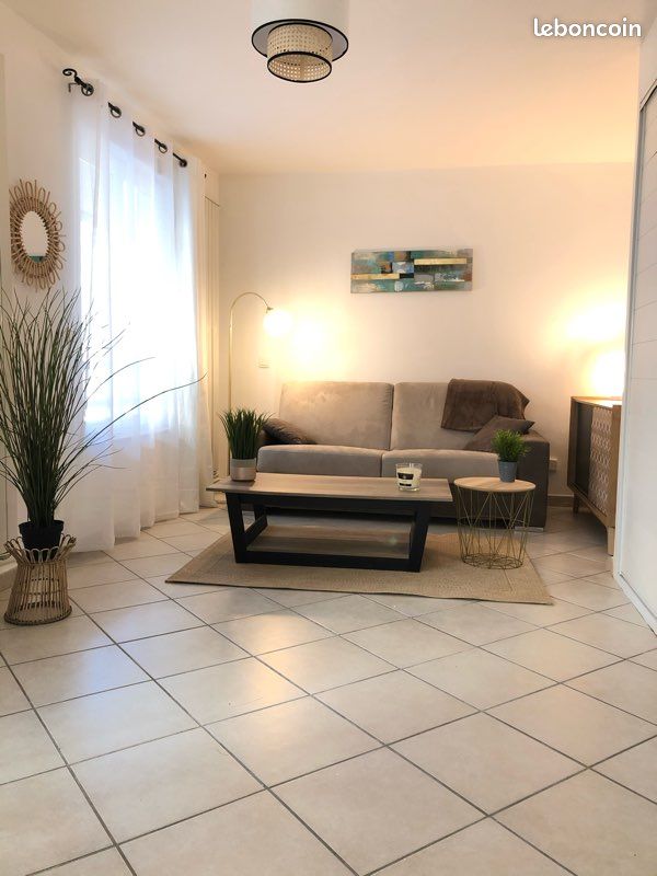 Appartement 1 pièce 27 m² · à Grenoble · 27 m² · 600 €