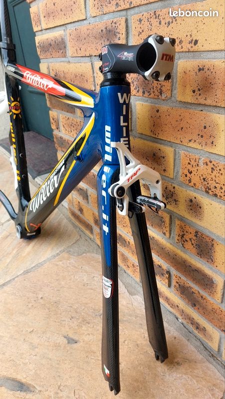 Vélo Course Wilier Triestina – Équipe Pro Cofidis – Cadre Alu 57cm – 9 Vitesses – Occasion