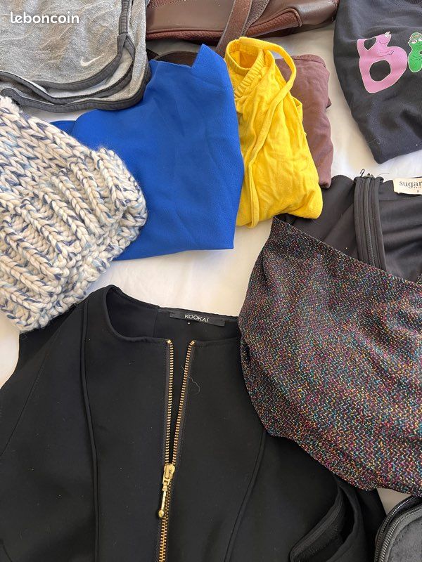 Vide dressing lot habits accessoires divers (image 2)