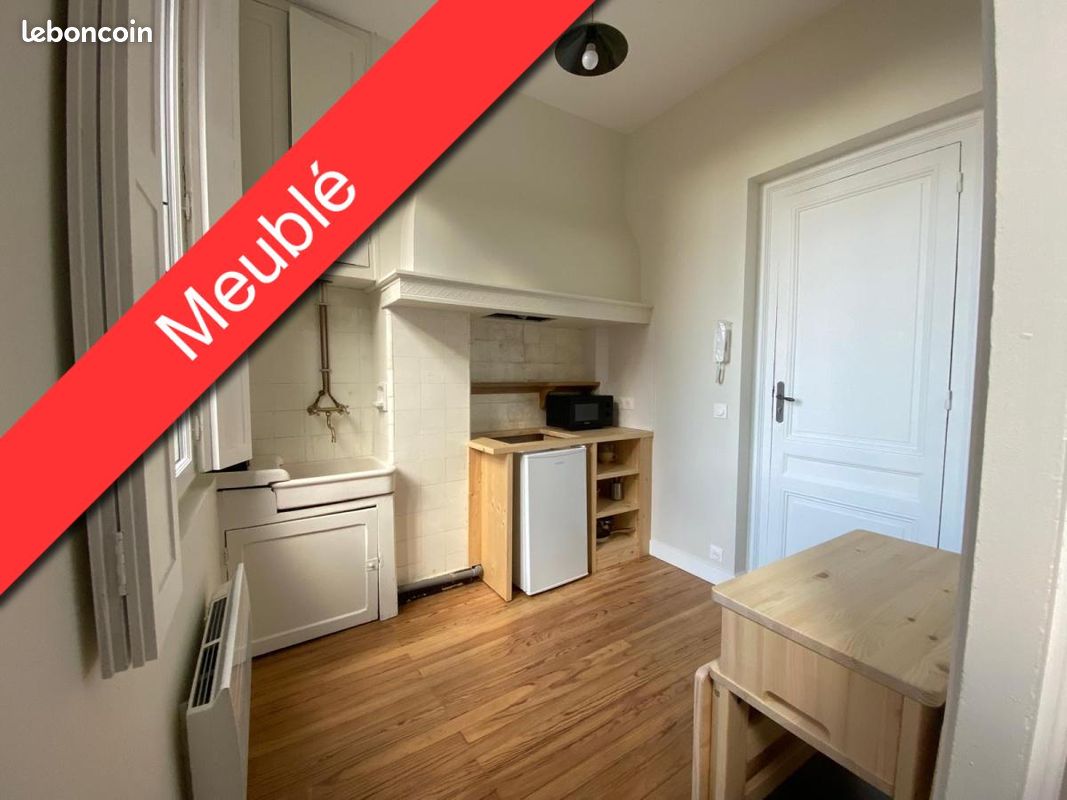 Appartement 1 pièce 28 m² · à Bordeaux · 28 m² · 782 €