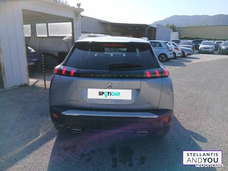 Peugeot 2008 PureTech 130 S&S EAT8 GT (image 4)
