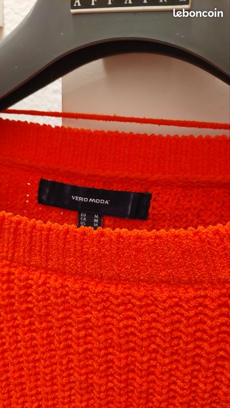 Pull orange très confortable (image 2)