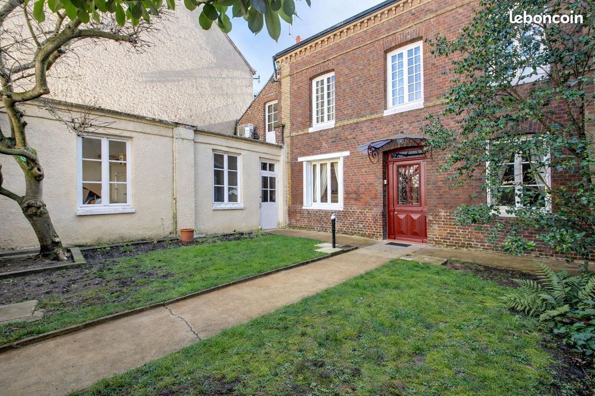 Maison 6 pièces 112 m² · à Oissel-sur-Seine · 112 m² · 165 000 €
