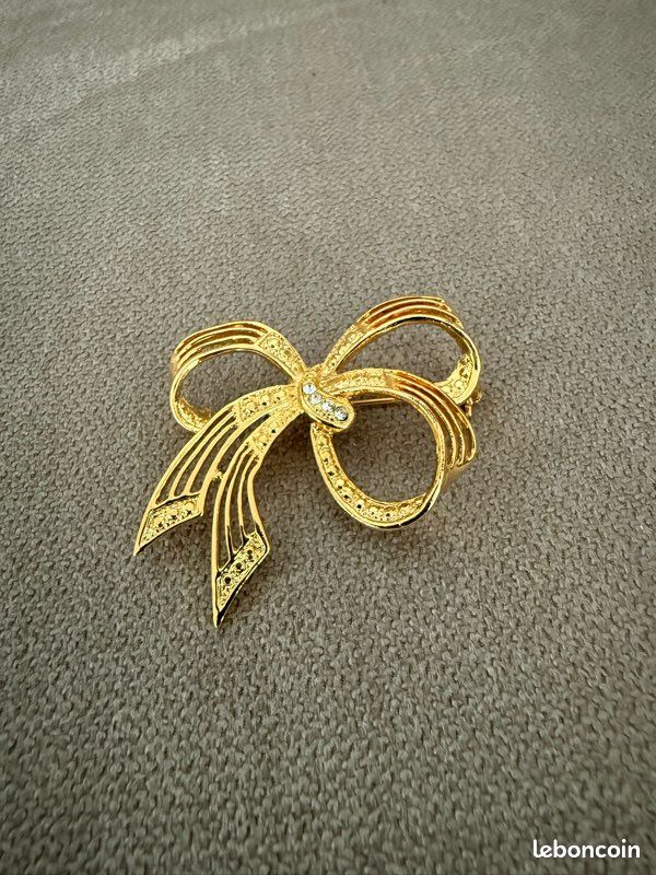 Broche Ancienne Nœud En Cuivre Doré Avec Strass – Bon état, Vintage, Sans Marque