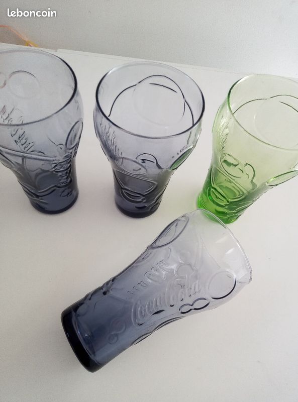 4 verres à coca neufs (image 1)