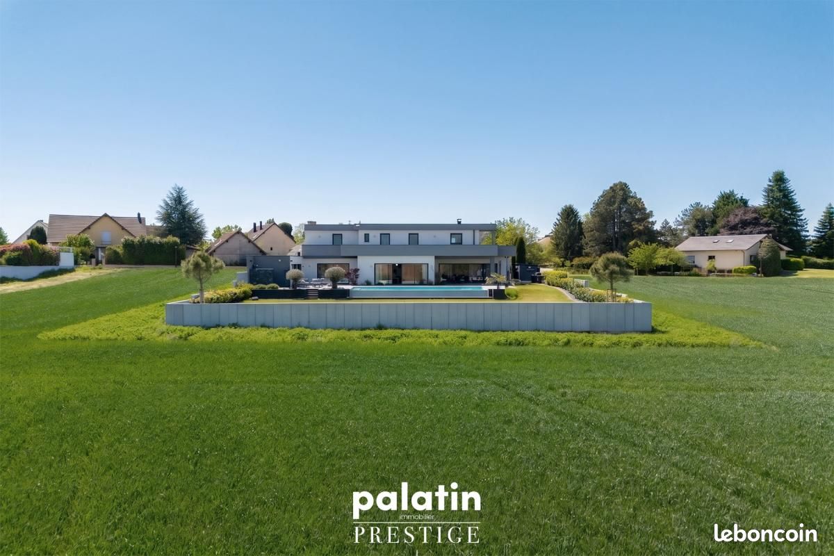 Maison 7 pièces 317 m² · à Truchtersheim · 317 m² · 2 080 000 €