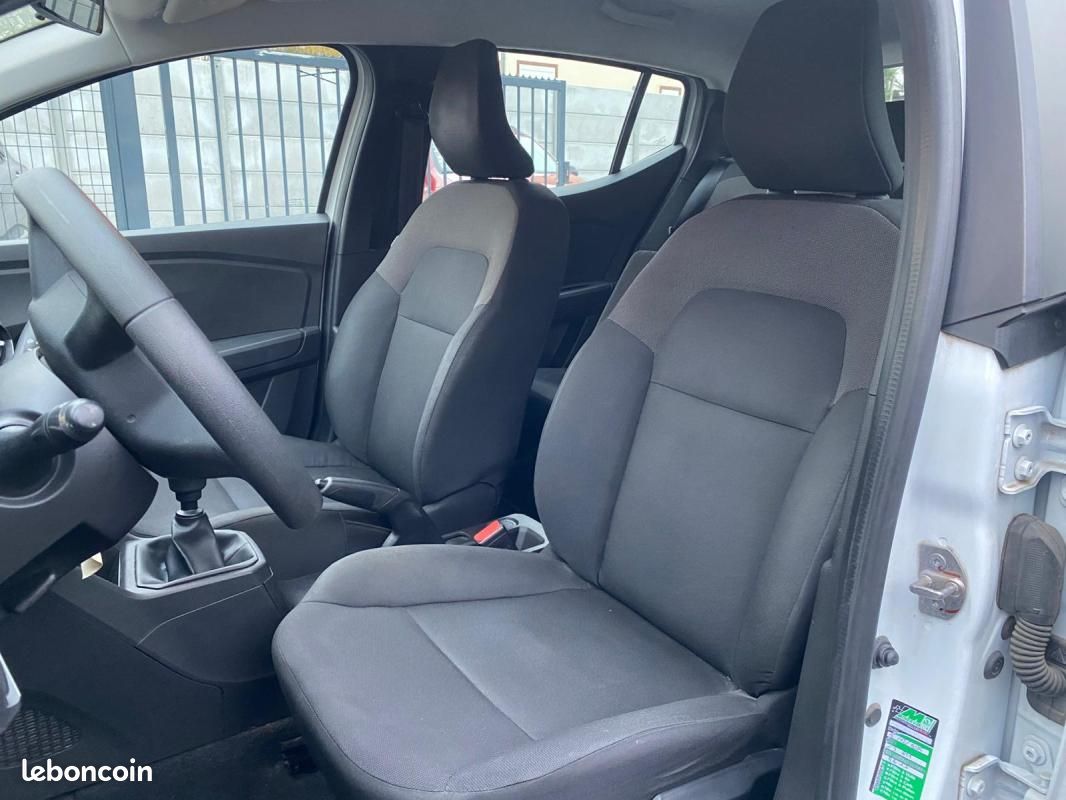 Dacia Sandero ESSENTIEL SCE65 CARPLAY/CENTRALISATION/ROUE DE SECOURS/VITRES AV ELECTRIQUES (image 4)