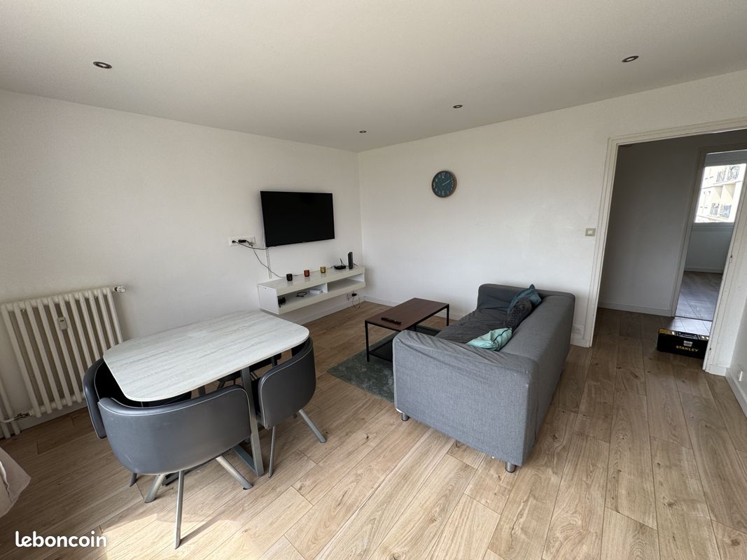 Appartement 4 pièces 73 m² · à Caen · 73 m² · 970 €