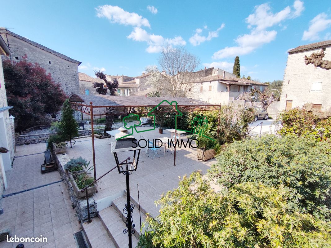 Maison 15 pièces 445 m² · à Chandolas · 445 m² · 495 000 €