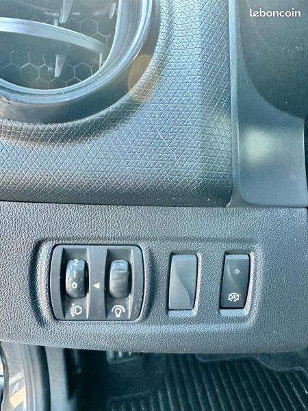 Renault CLIO IV 1.5 DCI 75CH ENERGY BUSINESS 5P EURO6C (image 24)