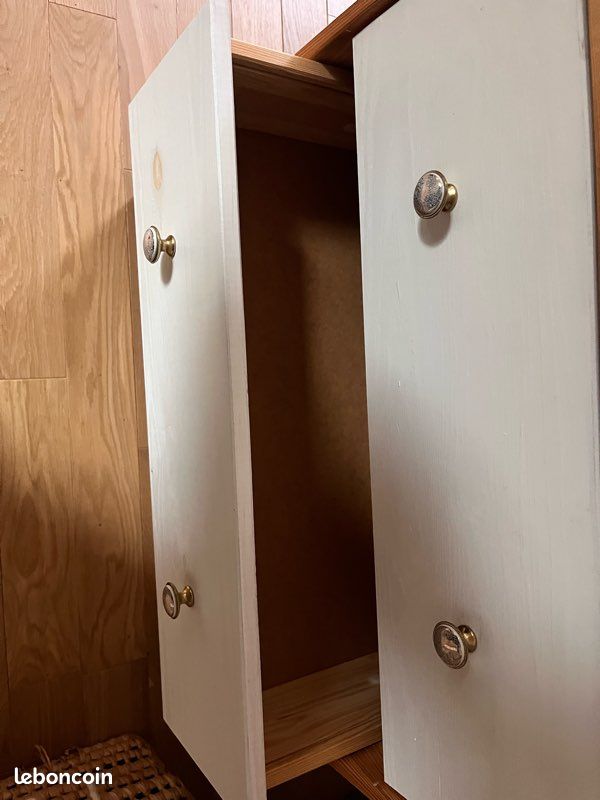 Commode (image 3)