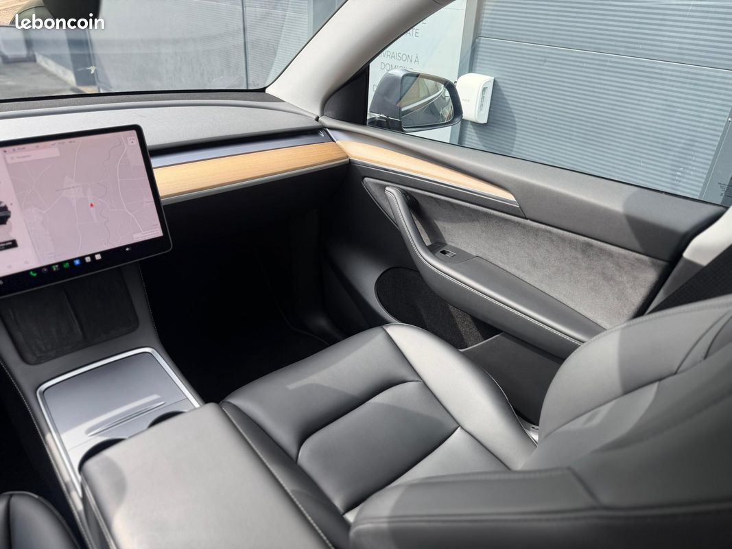 TESLA MODEL Y Long Range AWD Dual Motor SOH 90% (image 32)