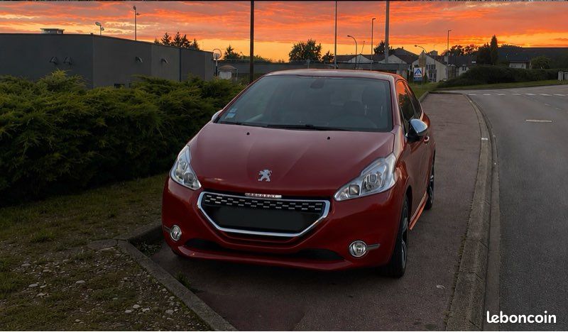 Peugeot 208 gti (image 1)
