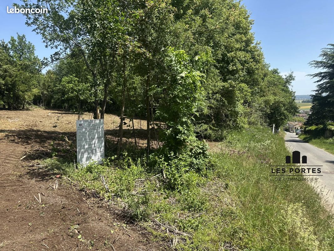 Terrain 550 m² · à Videlles · 550 m² · 129 000 €