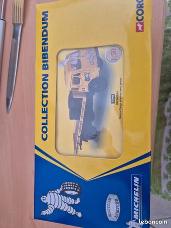 Corgi 1/50 Collection Bibendum 72905 Michelin Simca Cargo plateau avec pneus