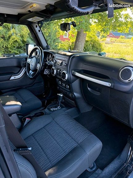 Jeep Wrangler UNLIMITED 200 CH BVA (image 5)