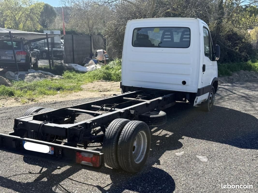 Iveco Daily CHASSIS 35C 12 EMP Roues Jumelés - MOTEUR HS (image 4)