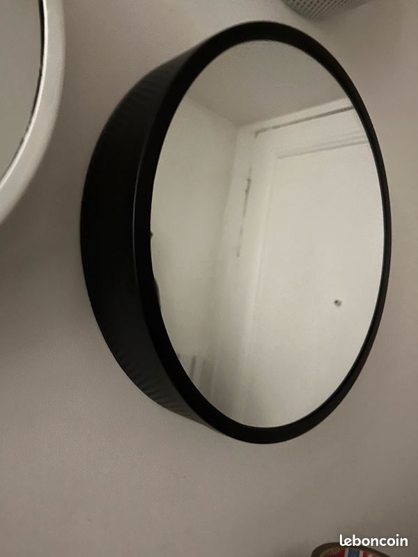 Miroir déco noir métal perforé (image 2)