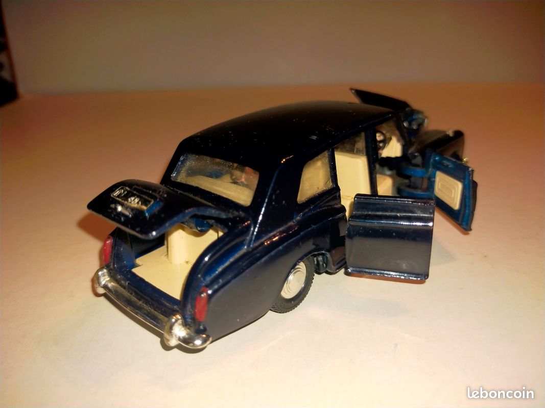 Jouet Miniature Rolls Royce Phantom V - NFIC Hong Kong 3040 - Vintage 60s/70s