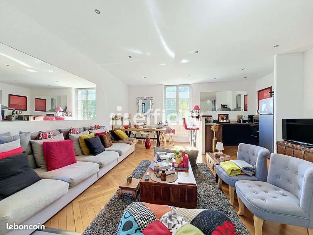 Appartement 4 pièces 113 m² · à Savonnières · 113 m² · 330 000 €