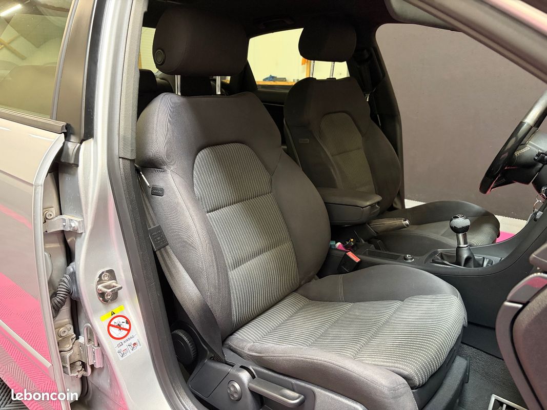 AUDI A4 A4 1.9 TDI S-Line / Carnet complet (image 20)