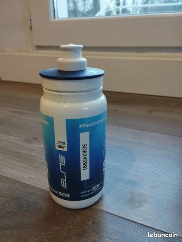 Ancien Bidon Team Sky Tour De France Années 2010 - Objet De Collection