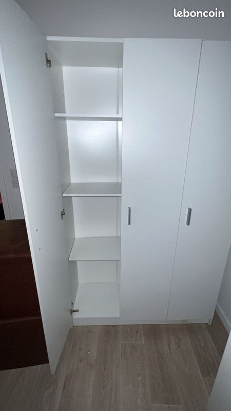 Armoire blanche en bon état (image 1)