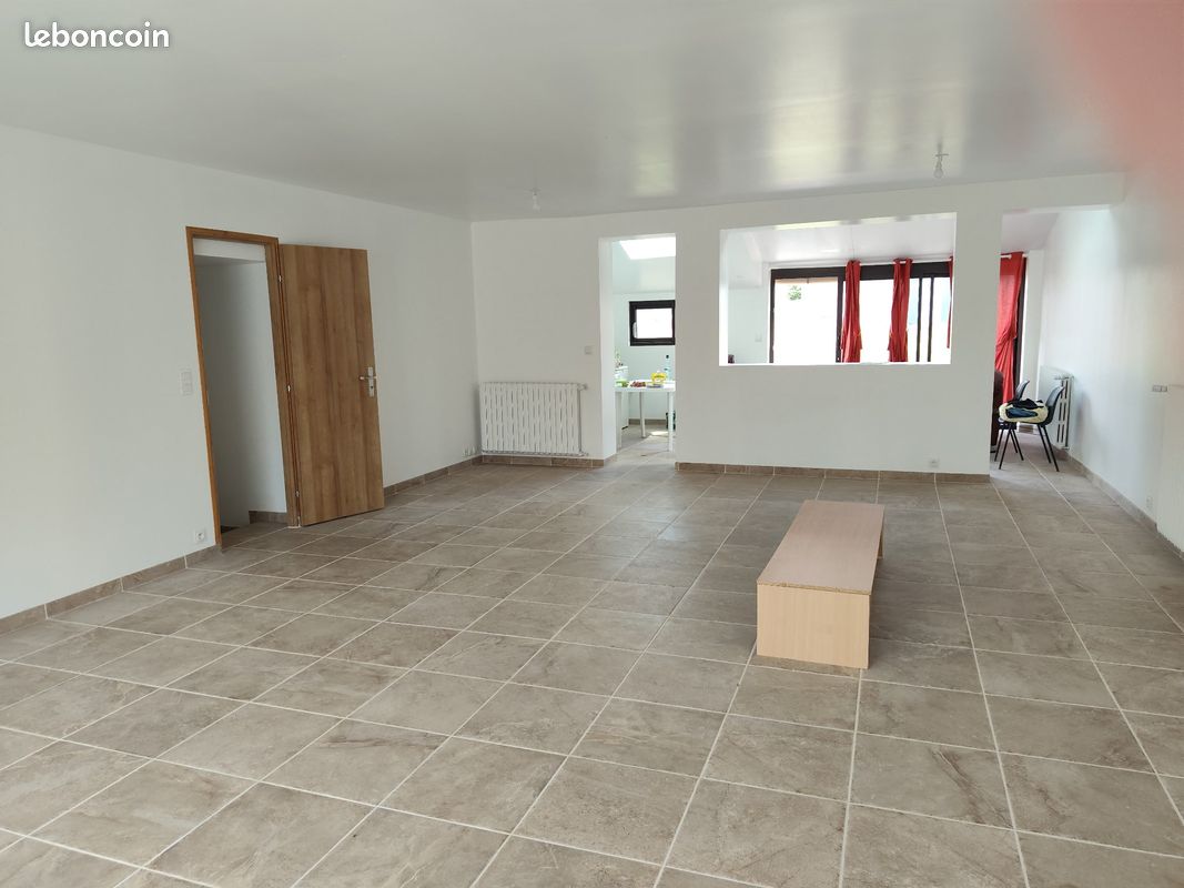 Maison 5 pièces 152 m² · à Saint-Étienne-de-Mer-Morte · 152 m² · 299 000 €