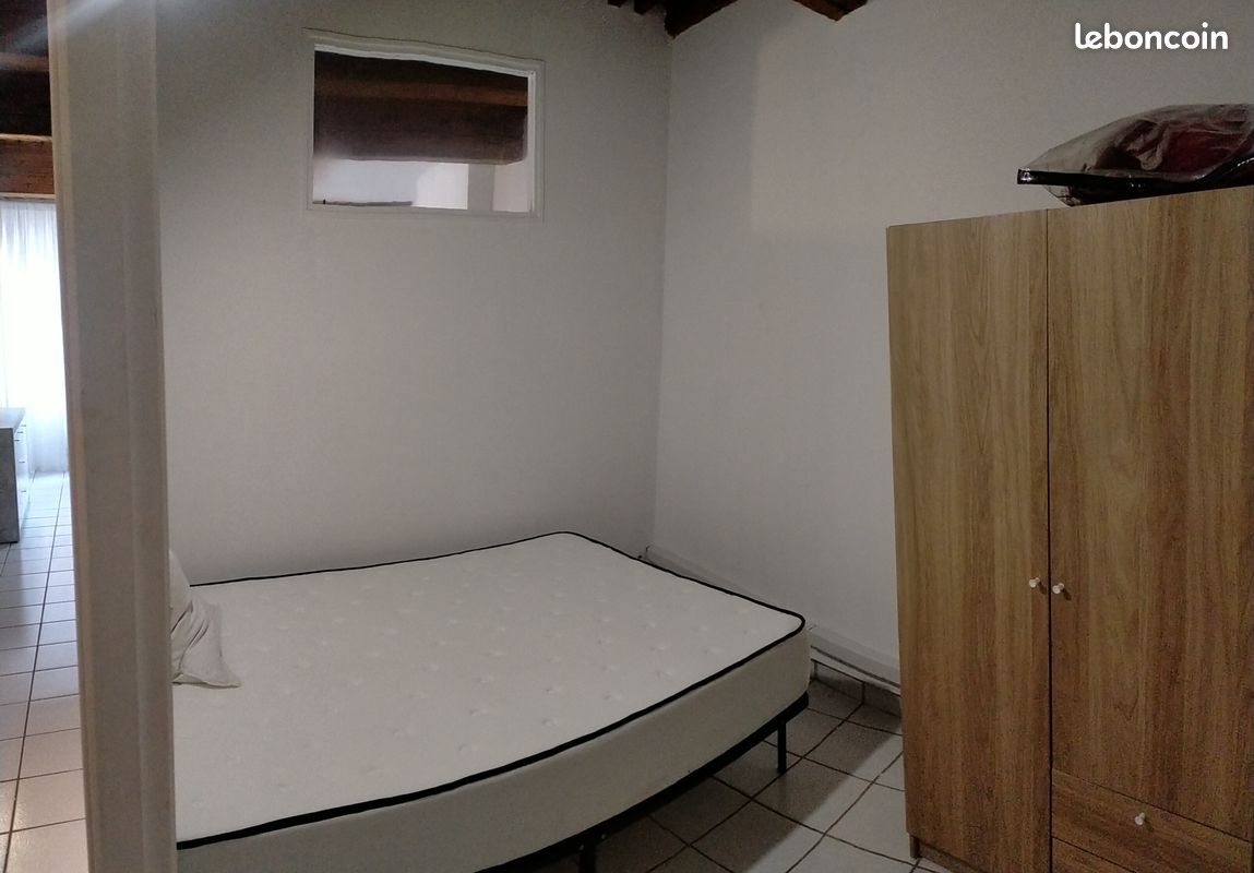 Appartement Meublé Vieux Lyon 37 m² (image 2)