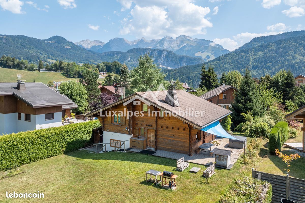 Appartement 8 pièces 131 m² · à Saint-Jean-de-Sixt · 130,6 m² · 899 600 €