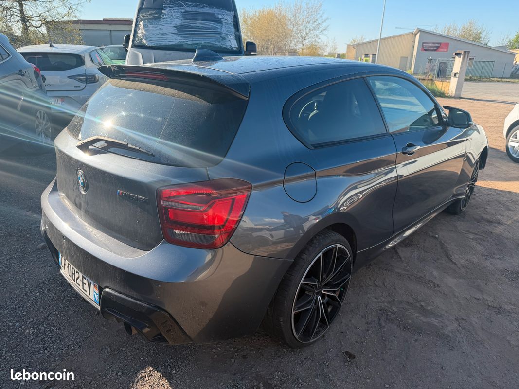 BMW m135i boite auto m performance 320 ch (image 3)