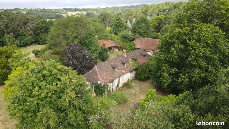 Propriété 9 pièces 196 m²
