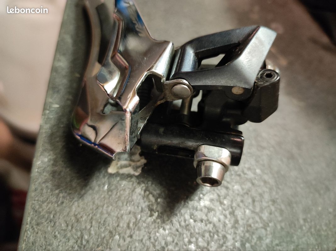Dérailleur Avant Shimano Ultegra FD-R8000 - Cycle Néron