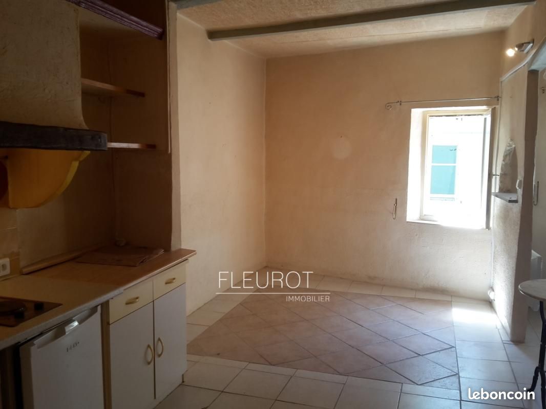 Appartement 1 pièce 26 m² · à La Ciotat · 26 m² · 450 €/mois
