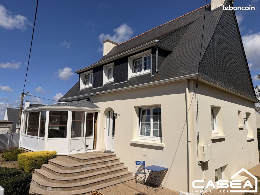 Maison 7 pièces 145 m² · à Plonéour-Lanvern · 145 m² · 299 900 €