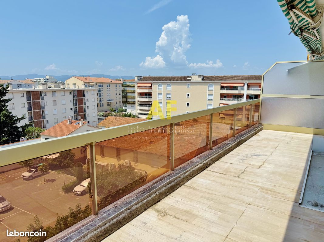 Appartement 3 pièces 94 m² · à Saint-Raphaël · 94 m² · 425 000 €