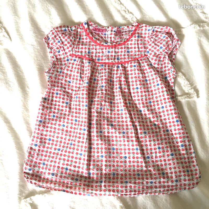 Grand lot de vêtements enfant 6 ans (image 5)