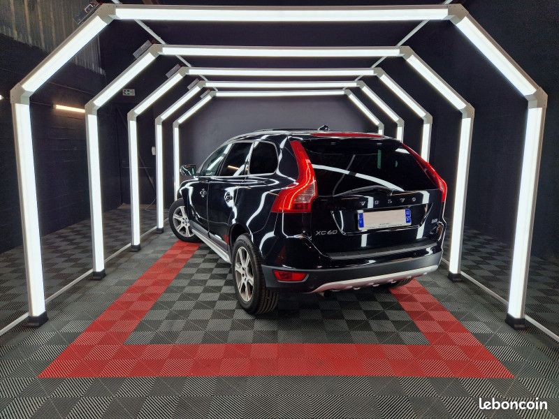Volvo XC60 D3 136CH SUMMUM * TOIT * BLUETOOTH * XENON * CAMERA * NAVIGATION (image 2)