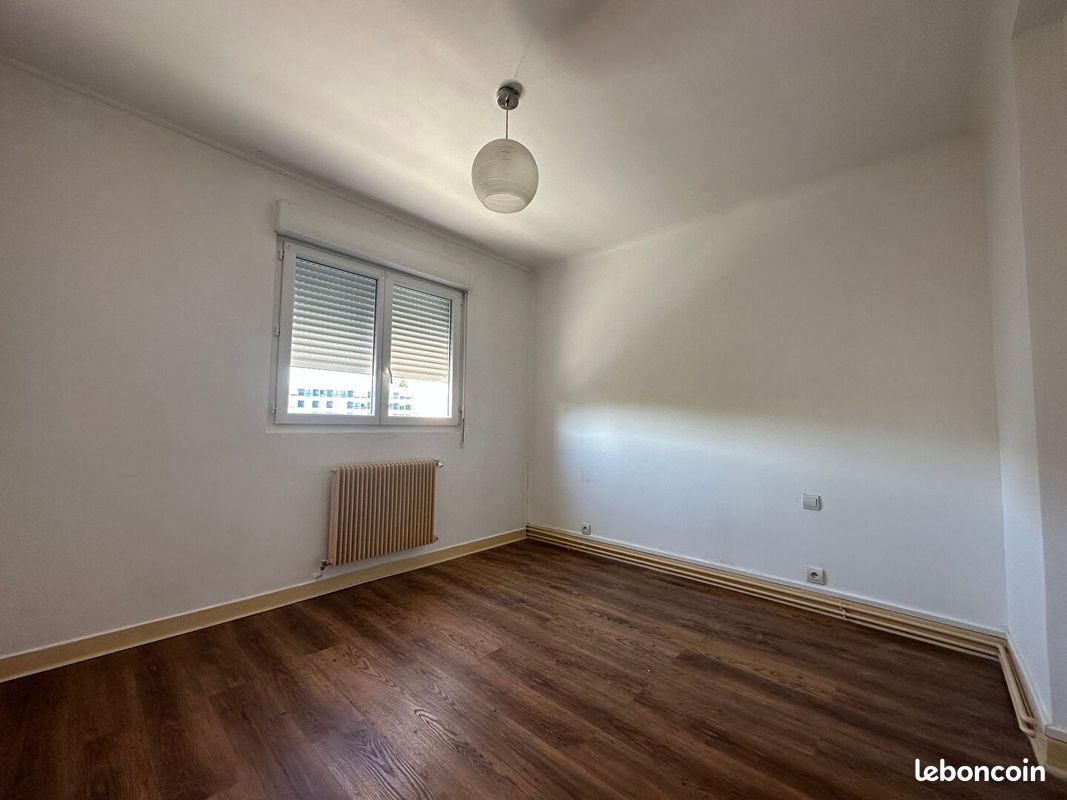 Appartement 3 pièces 70 m² · à Vandoeuvre-lès-Nancy · 70 m² · 650 €