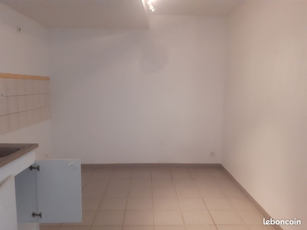Appartement 2 pièces 45 m² · à Usson-en-Forez · 45 m² · 355 €/mois