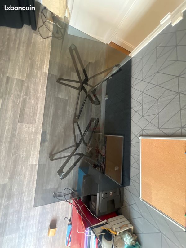 Table design en verre trempé (image 3)