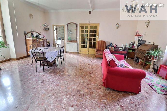 Appartement 7 pièces 181 m²